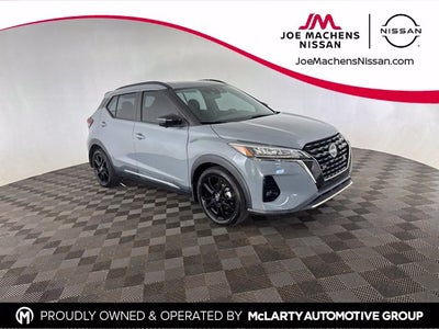 2022 Nissan Kicks SR