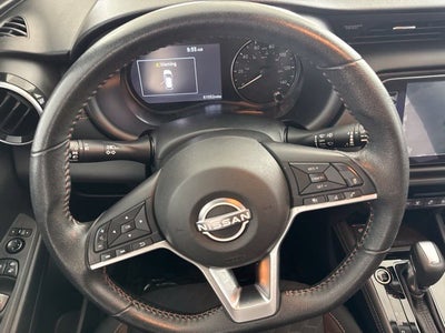 2022 Nissan Kicks SR