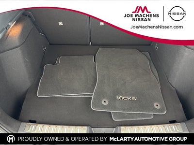 2025 Nissan Kicks SR