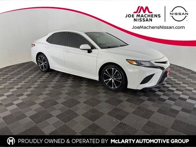 2020 Toyota Camry SE