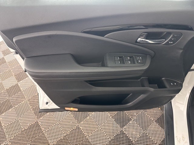 2022 Honda Pilot Touring 7 Passenger