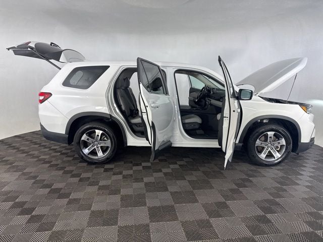 2023 Honda Pilot EX-L 8 Passenger