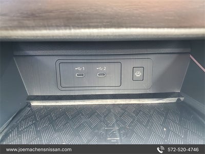 2025 Nissan Murano SL