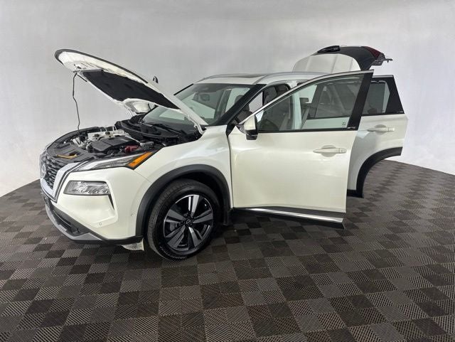 2022 Nissan Rogue SL