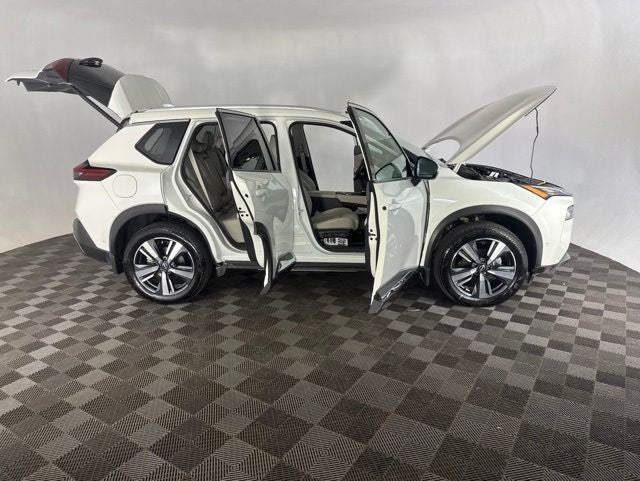 2022 Nissan Rogue SL