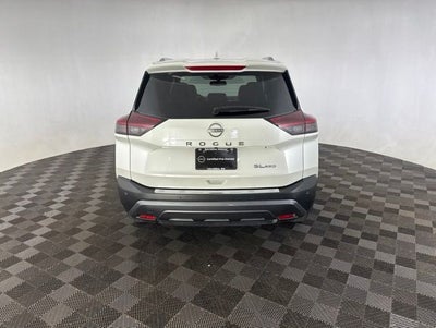 2022 Nissan Rogue SL