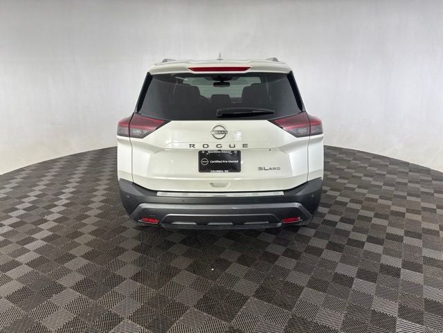 2022 Nissan Rogue SL