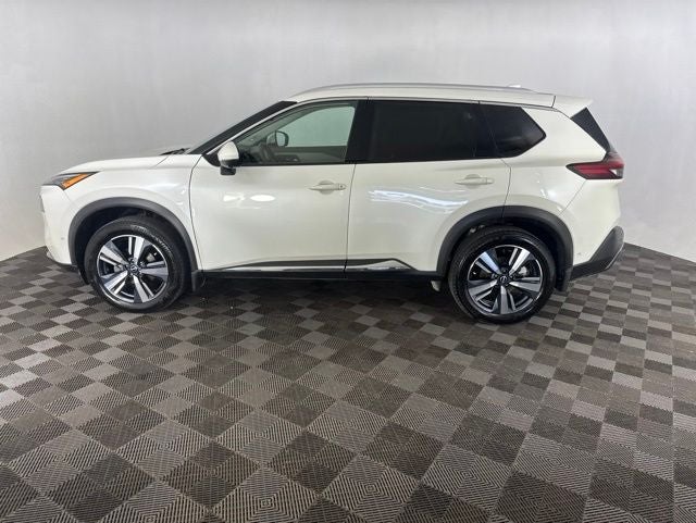 2022 Nissan Rogue SL