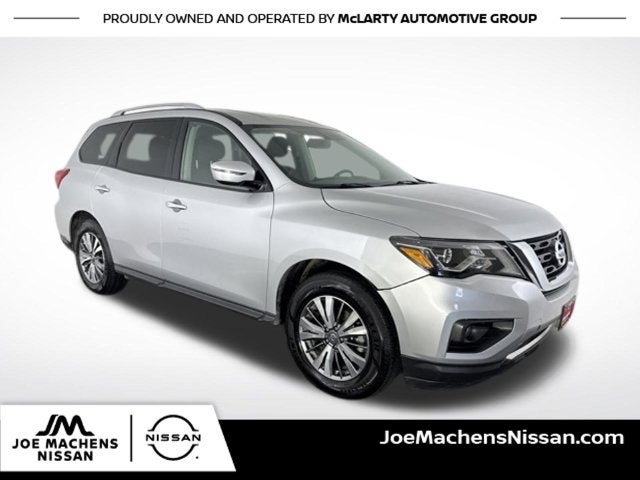 2020 Nissan Pathfinder SV