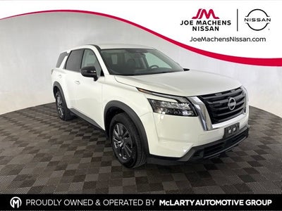 2025 Nissan Pathfinder S