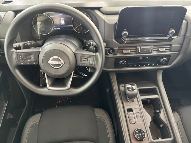 2025 Nissan Pathfinder S