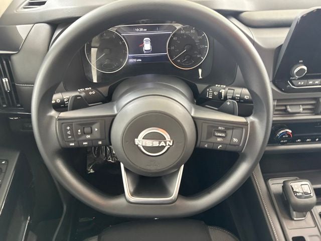 2025 Nissan Pathfinder S