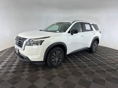 2025 Nissan Pathfinder S