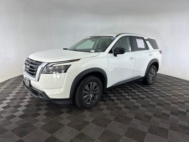 2025 Nissan Pathfinder S