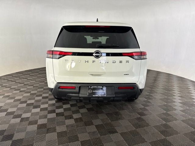 2025 Nissan Pathfinder S