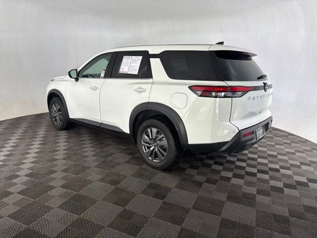 2025 Nissan Pathfinder S