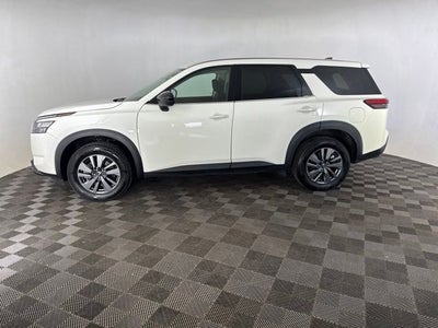2025 Nissan Pathfinder S
