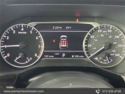 2025 Nissan Pathfinder SV