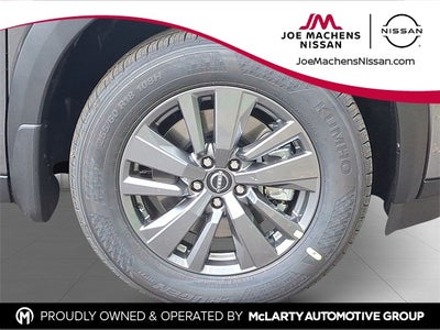 2025 Nissan Pathfinder SV