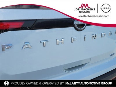 2025 Nissan Pathfinder SV