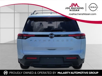2025 Nissan Pathfinder SV