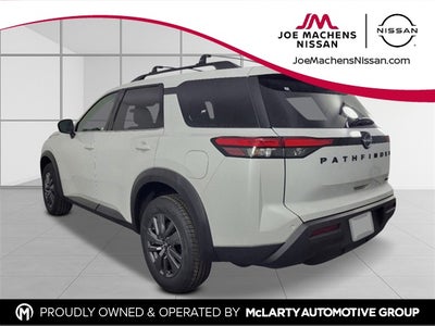 2025 Nissan Pathfinder SV