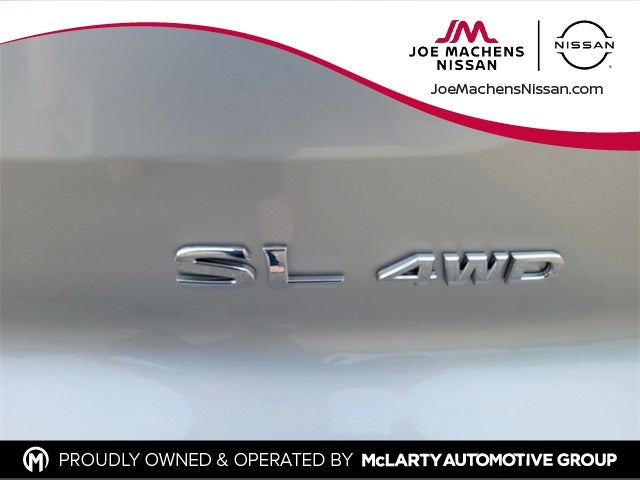 2025 Nissan Pathfinder SL