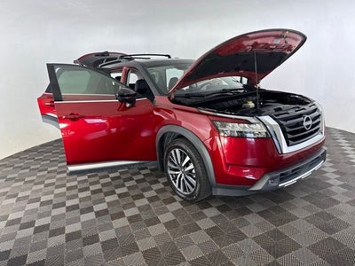 2022 Nissan Pathfinder Platinum