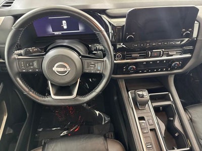 2022 Nissan Pathfinder Platinum