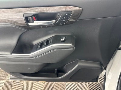 2024 Toyota Highlander Platinum