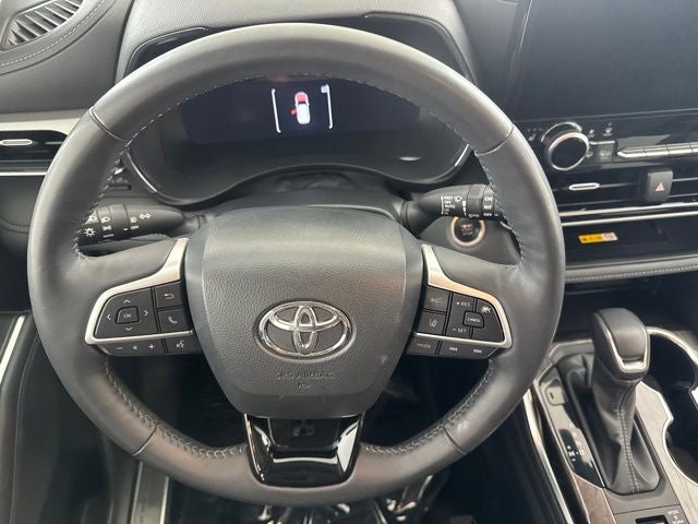 2024 Toyota Highlander Platinum