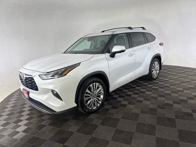 2024 Toyota Highlander Platinum