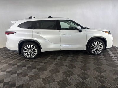 2024 Toyota Highlander Platinum