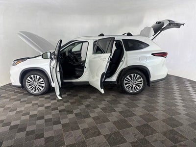 2024 Toyota Highlander Platinum