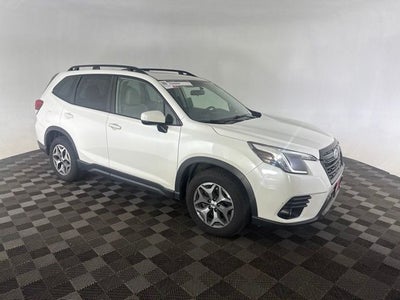 2024 Subaru Forester Premium