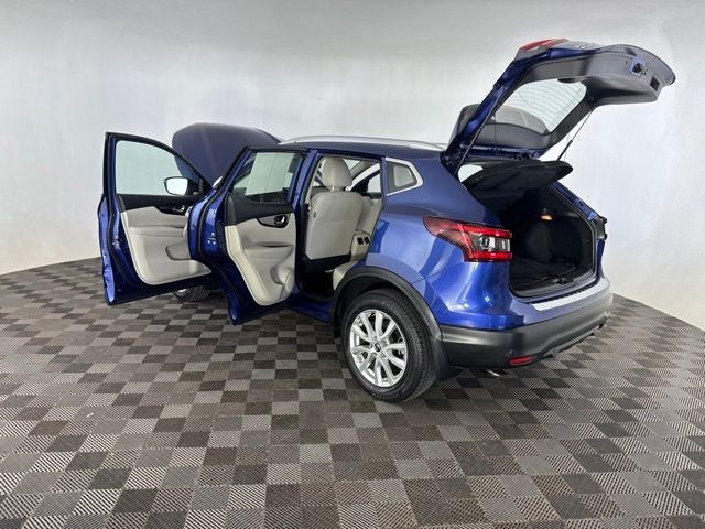 2022 Nissan Rogue Sport SV