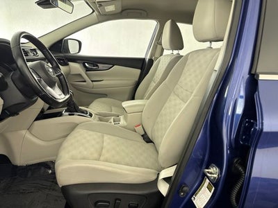2022 Nissan Rogue Sport SV