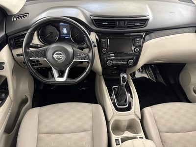 2022 Nissan Rogue Sport SV