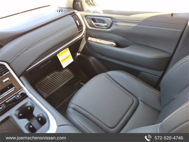 2026 Nissan Armada SV