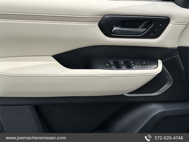 2025 Nissan Armada Platinum