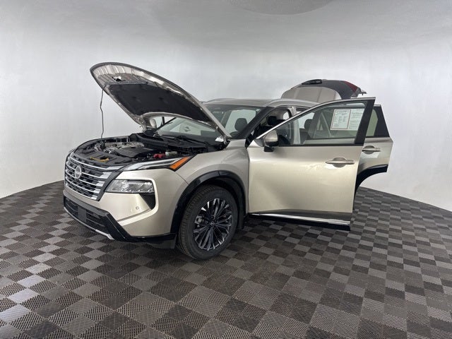 2024 Nissan Rogue Platinum