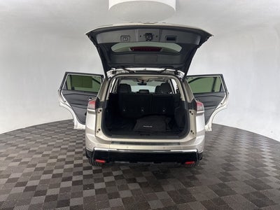 2024 Nissan Rogue Platinum