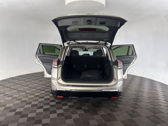 2024 Nissan Rogue Platinum