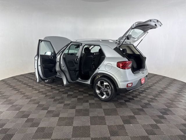 2022 Hyundai Venue SEL