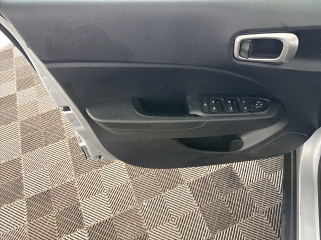 2022 Hyundai Venue SEL
