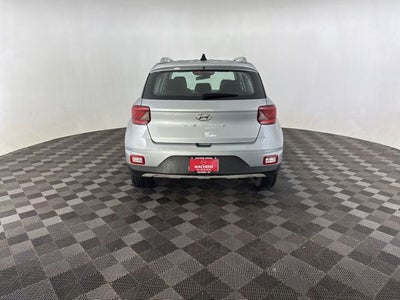 2022 Hyundai Venue SEL