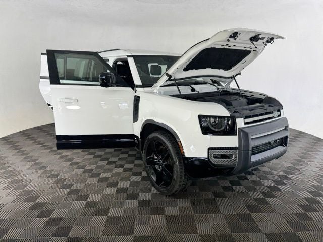 2022 Land Rover Defender 110 X-Dynamic HSE