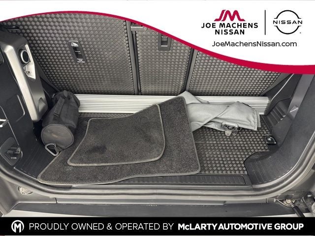 2023 Land Rover Defender 90 S