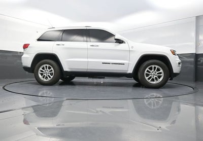 2019 Jeep Grand Cherokee Laredo E