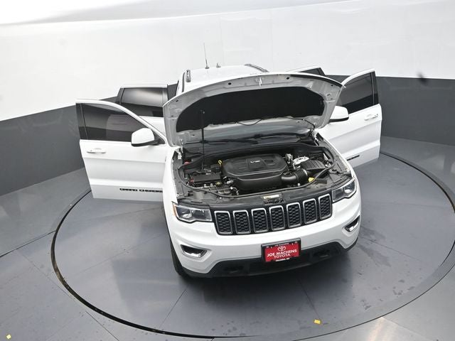 2019 Jeep Grand Cherokee Laredo E